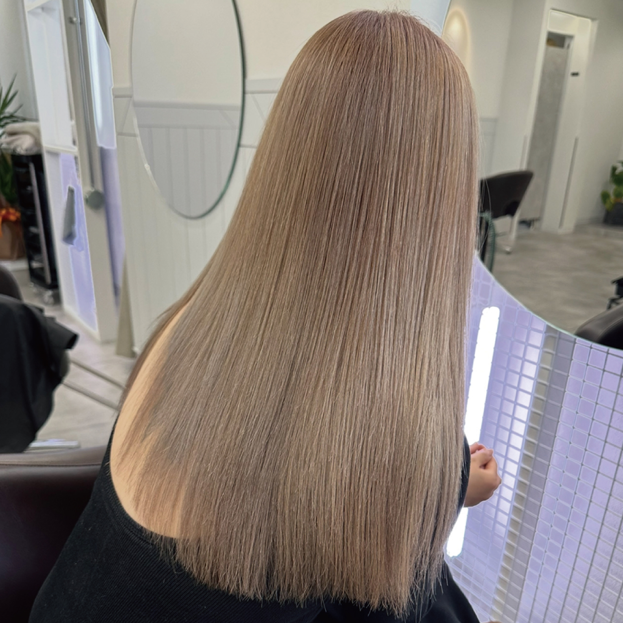 ミルキーべージュ