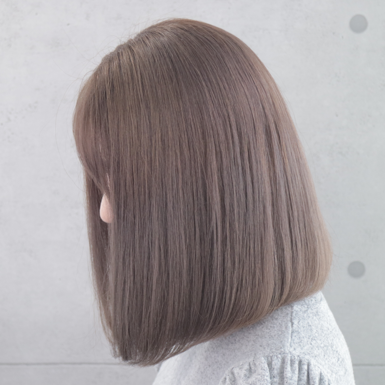 くすみ感強めのミルキーベージュ