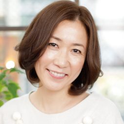 ベージュブラウン