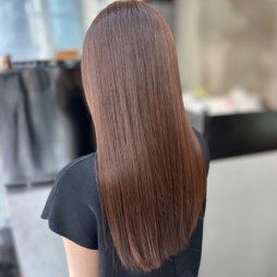 スモーキーベージュ