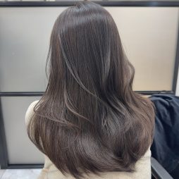 スモーキーグレイ