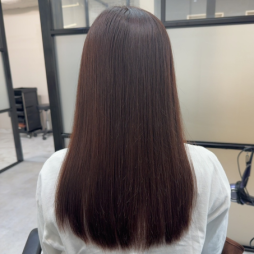 ピンクグレージュ