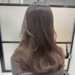 ナチュラルベージュ