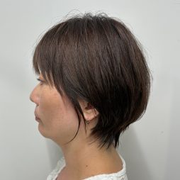 スモーキーベージュ