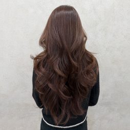 チョコレートブラウン