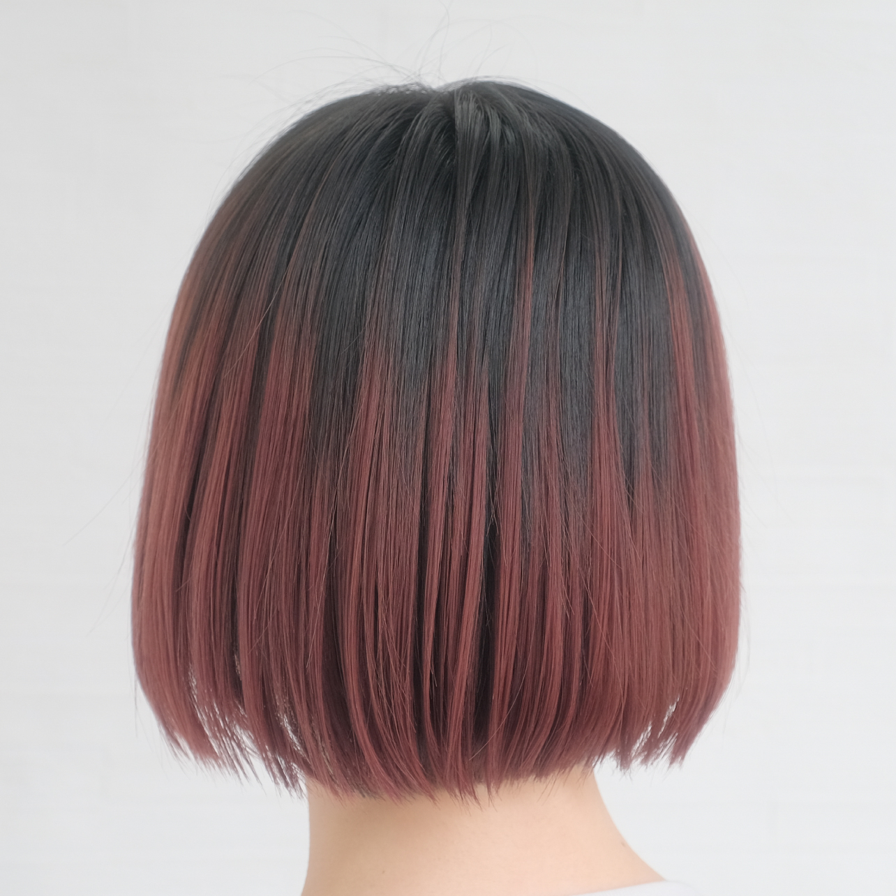 ピンクベージュ