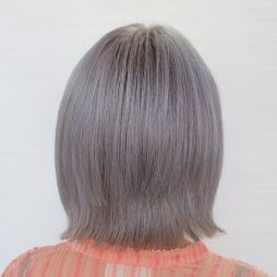 ハイトーングレージュ